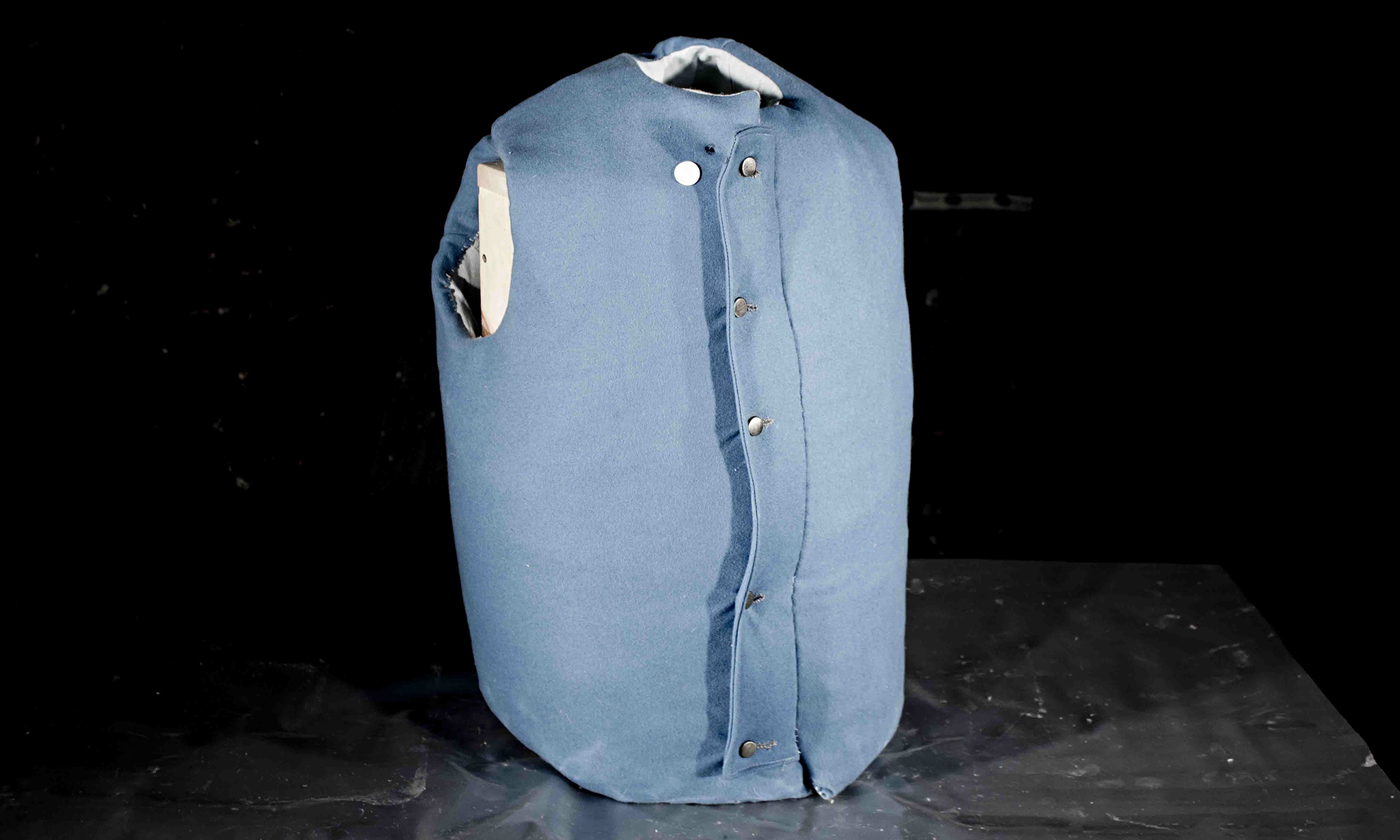 Tests prove that a bulletproof silk vest could have stopped the first