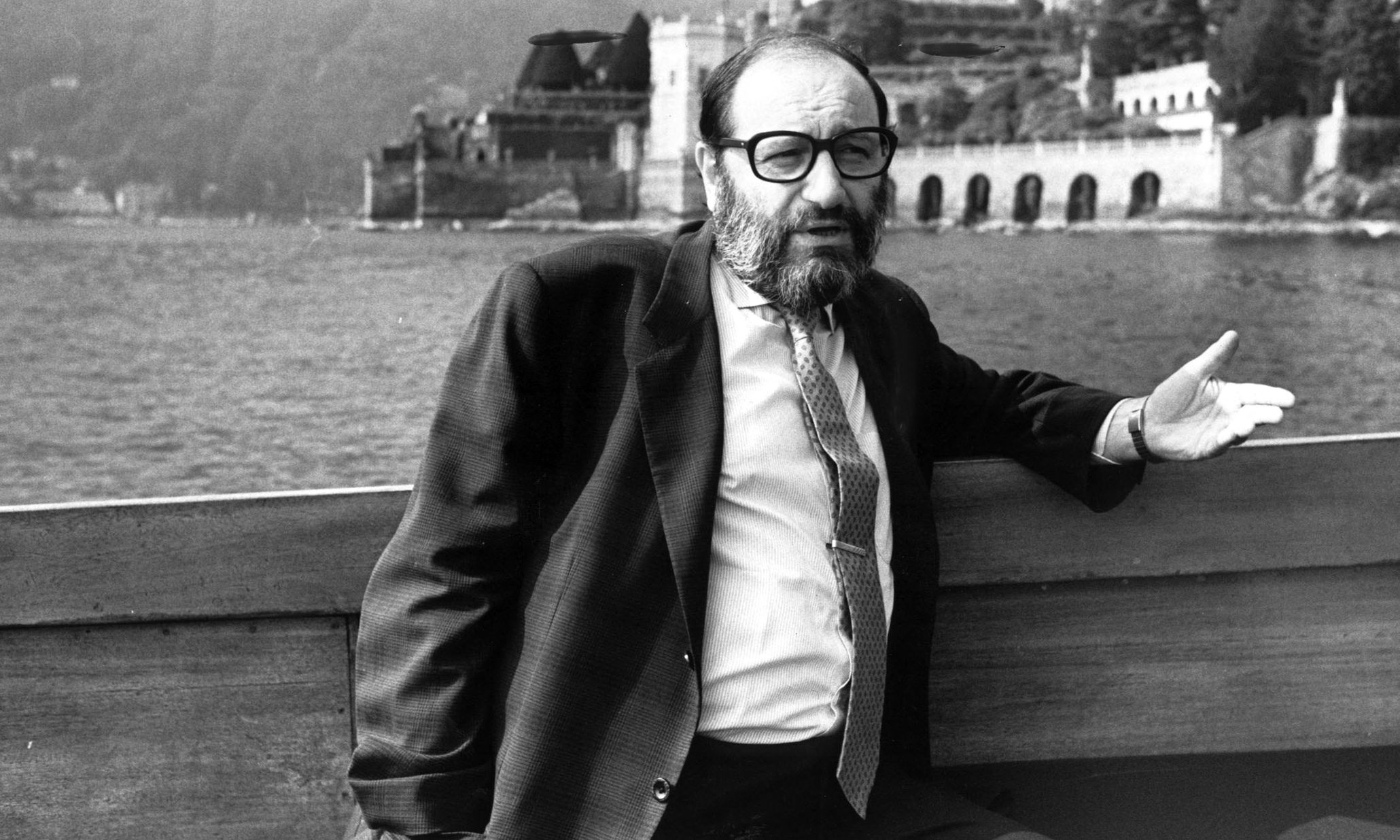 Umberto Eco – TEETH, FEET & FINGERS