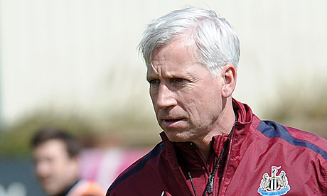 Newcastle-uniteds-manager-008
