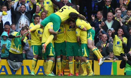Norwich-city-players-cele-008