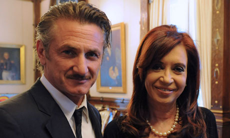 Sean-Penn-and-Cristina-Fe-007.jpg