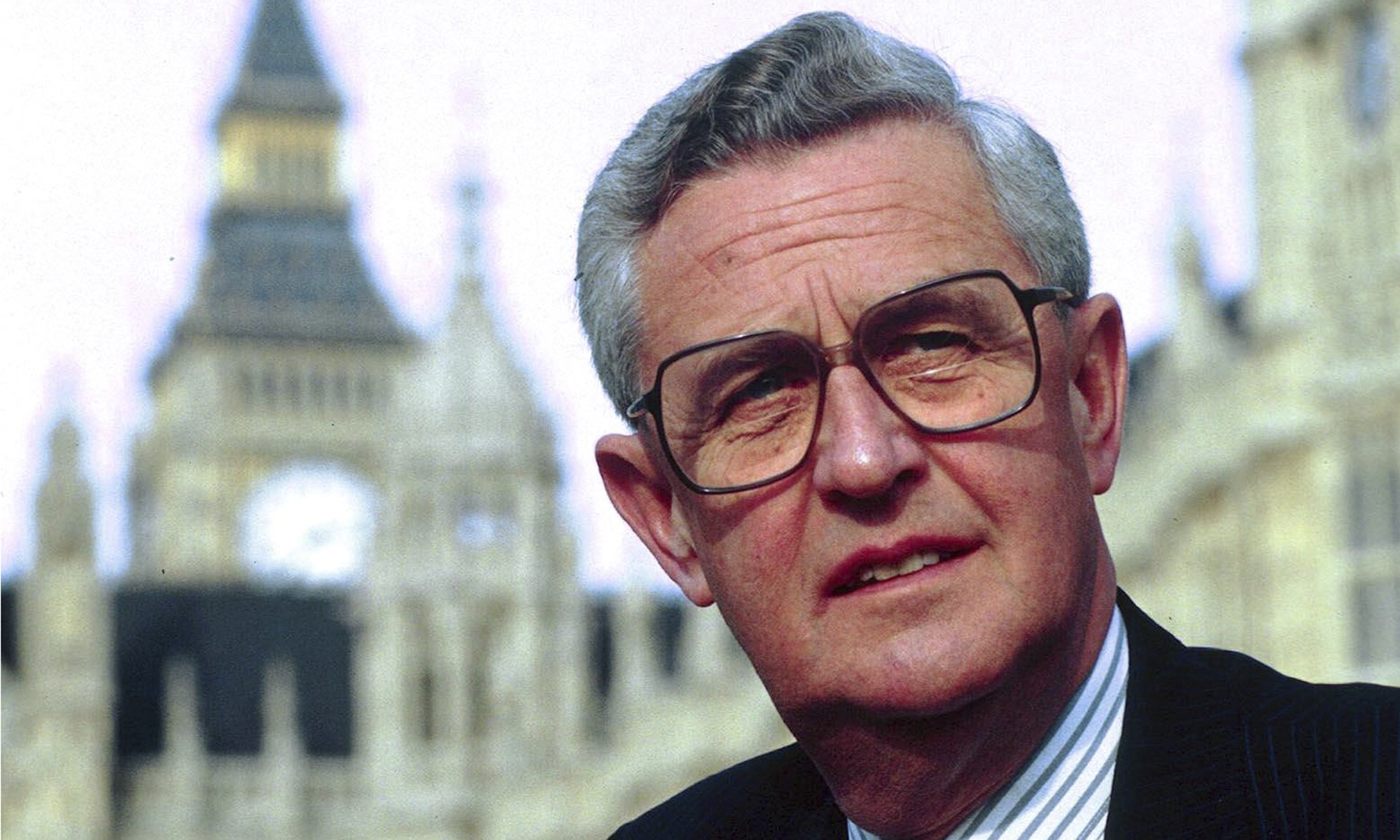 John Cole Former Bbc Political Editor Dies Aged 85 Media The Guardian
