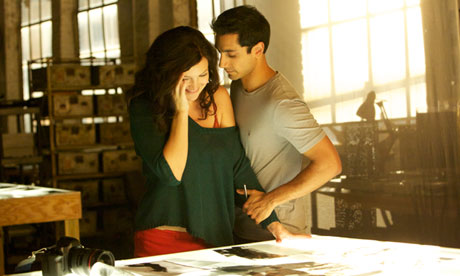 Riz-ahmed-as-changez-with-010