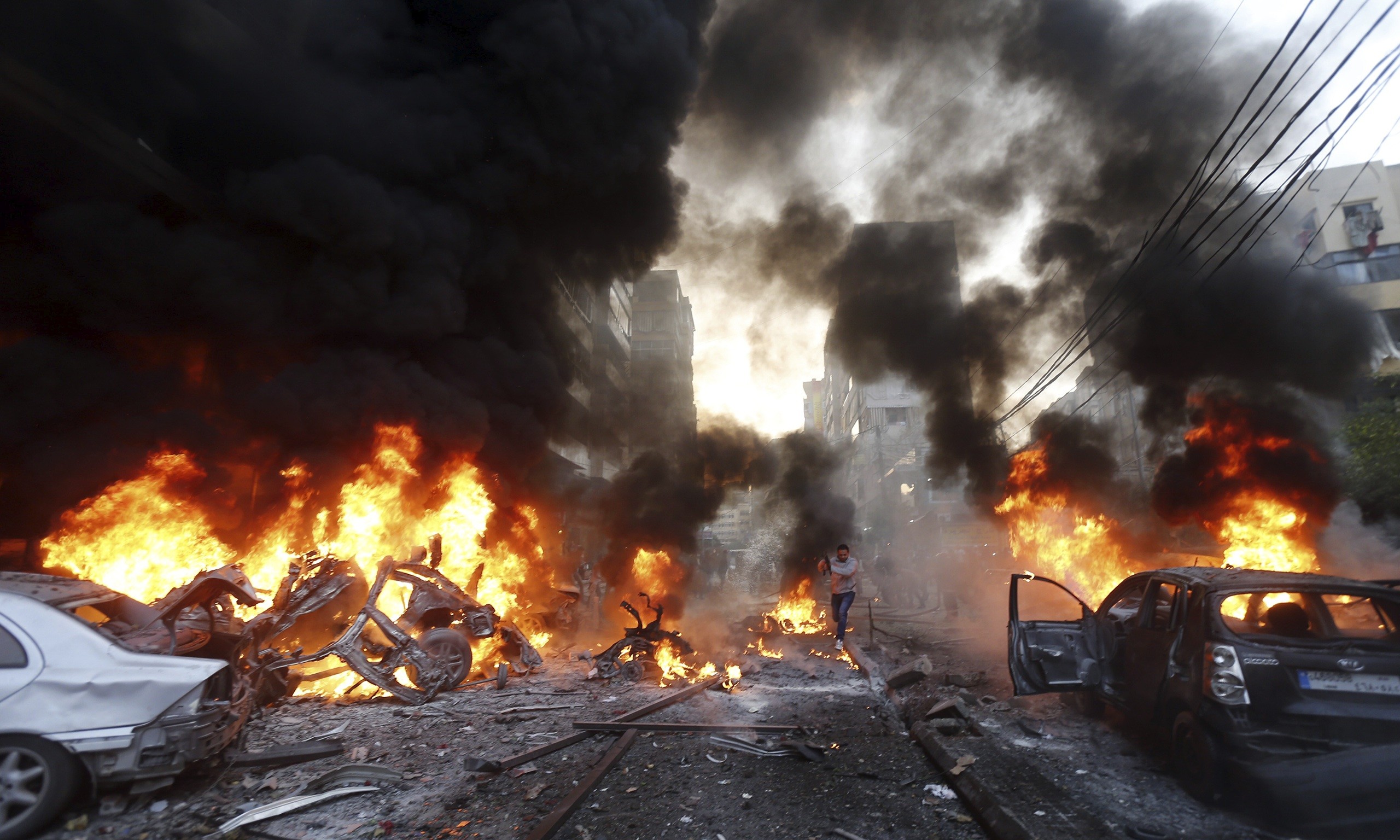 Car-bomb-explosion-in-Har-014.jpg