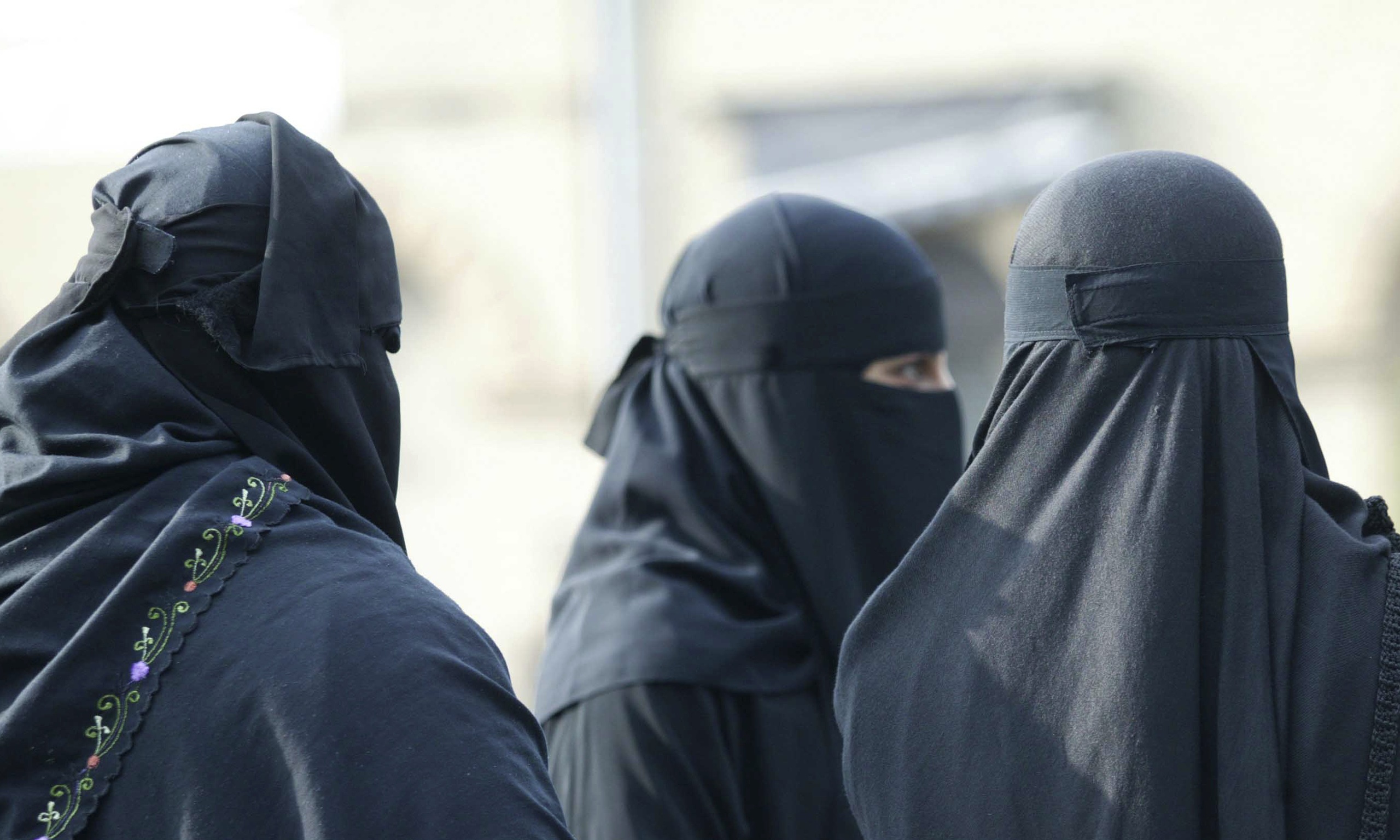 Muslim Woman Will Not Testify After Being Told She Must Remove Face Veil Uk News The Guardian