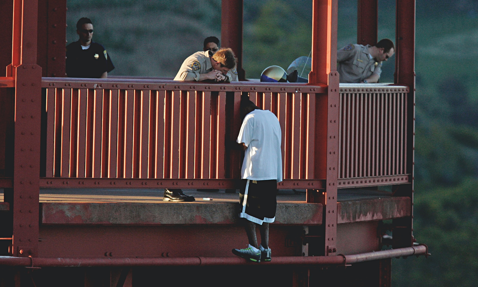 That’s me in the picture Kevin Berthia on the Golden Gate bridge Art