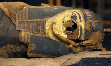 2,500-year-old Egyptian mummy removed from coffin