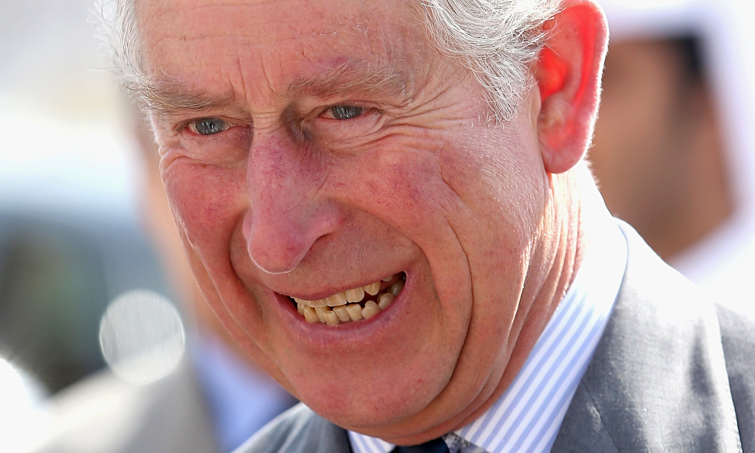 Guardian challenges ban on publication of Prince Charles's letters to