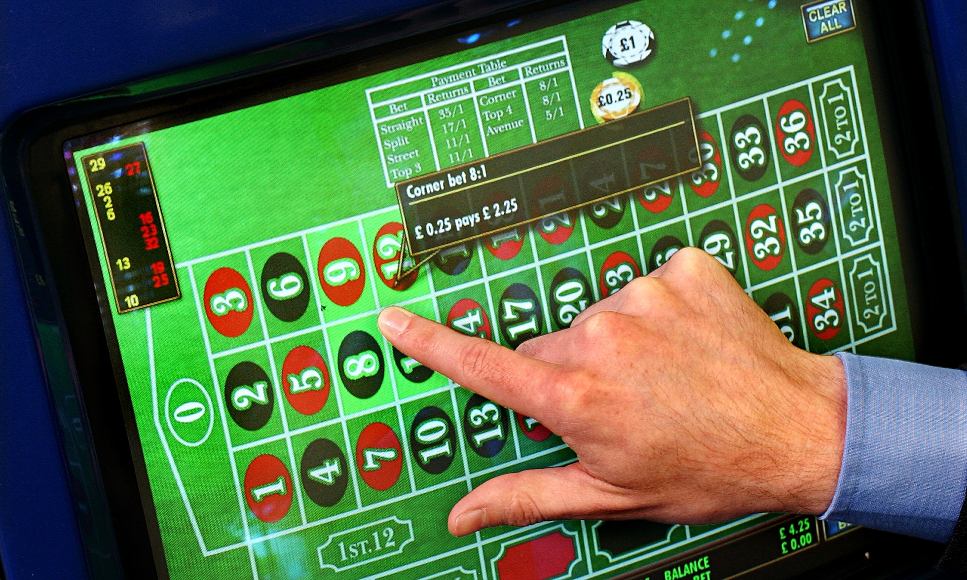 gambling-machine-012.jpg