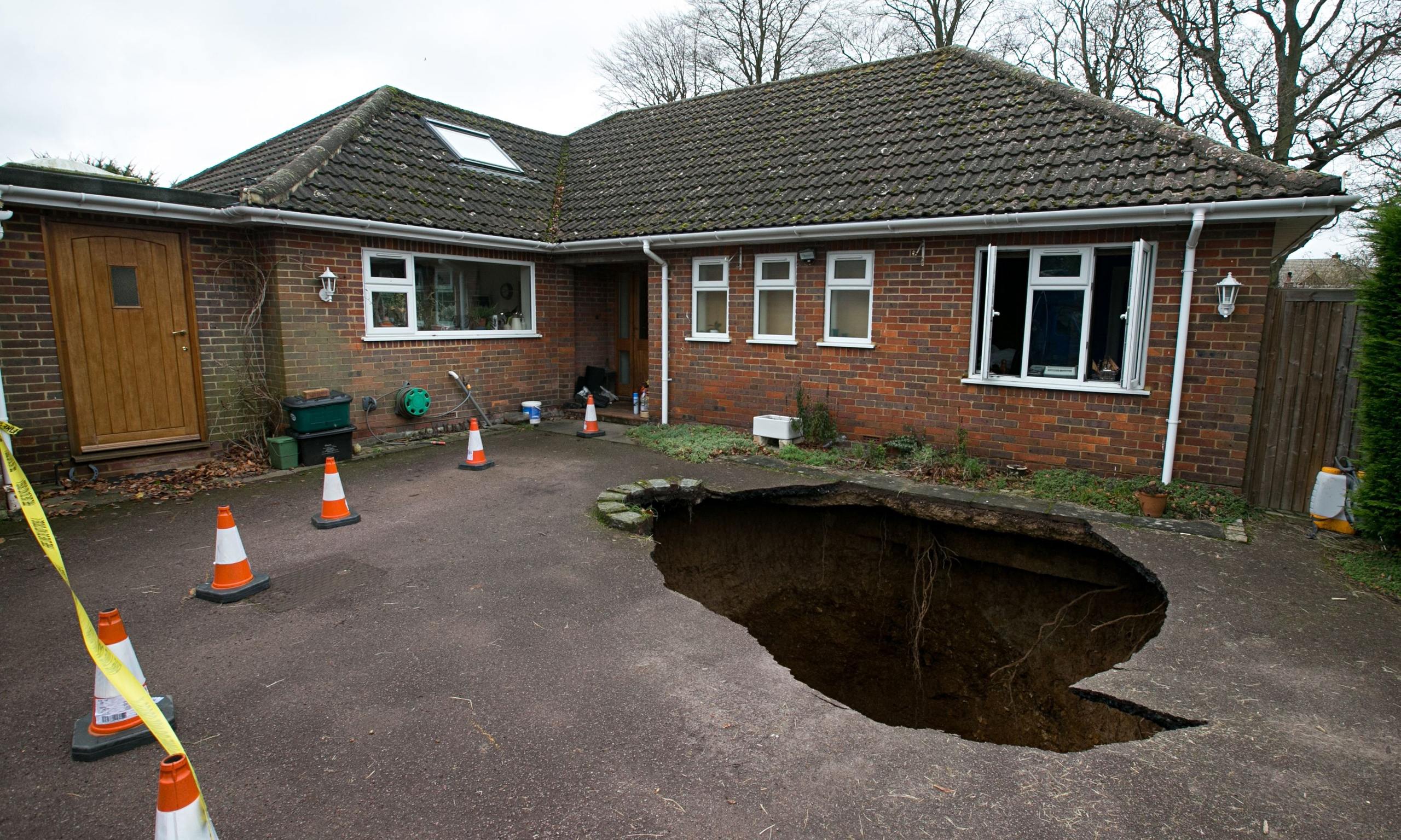 Sinkhole Swallows Car In High Wycombe World News The Guardian