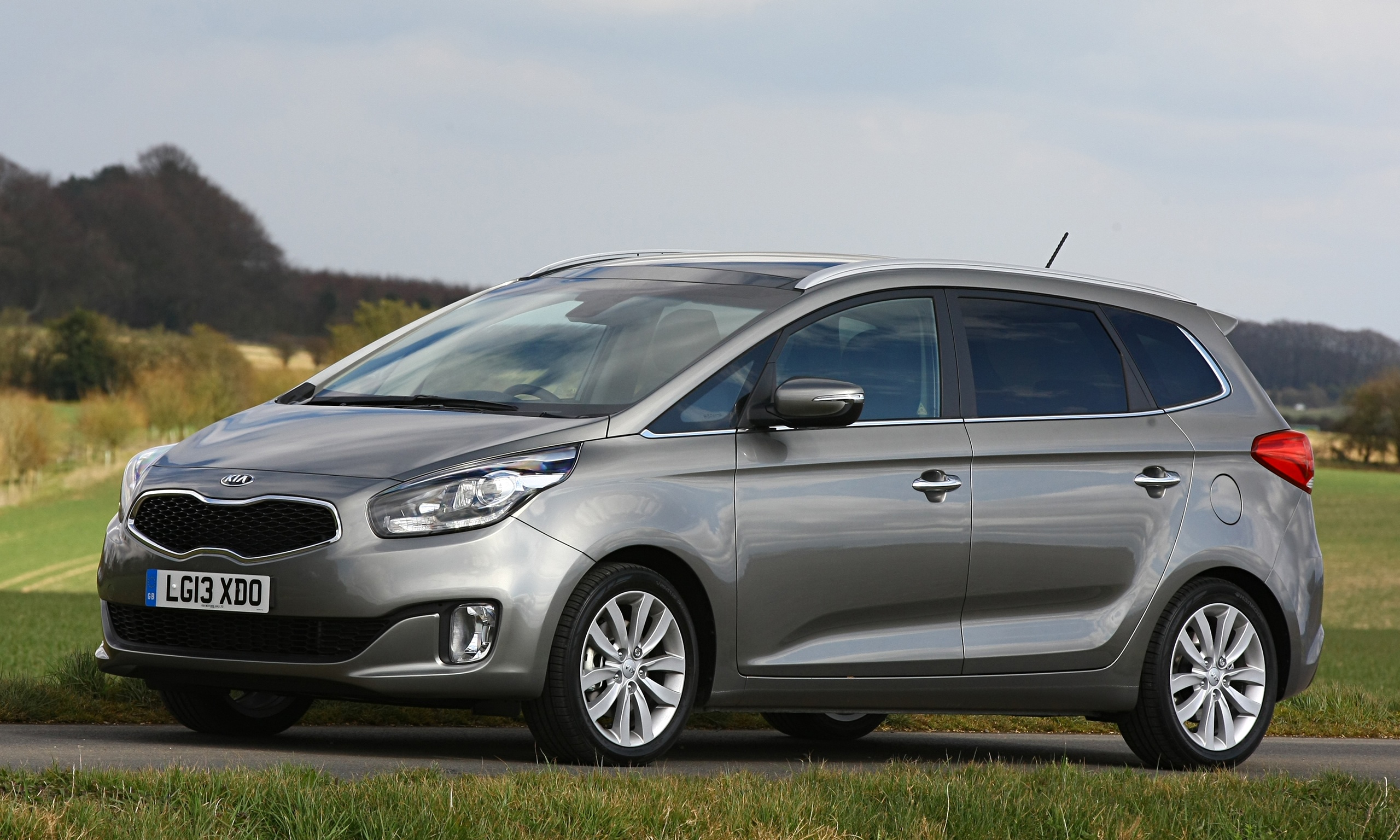 Kia carens 2014