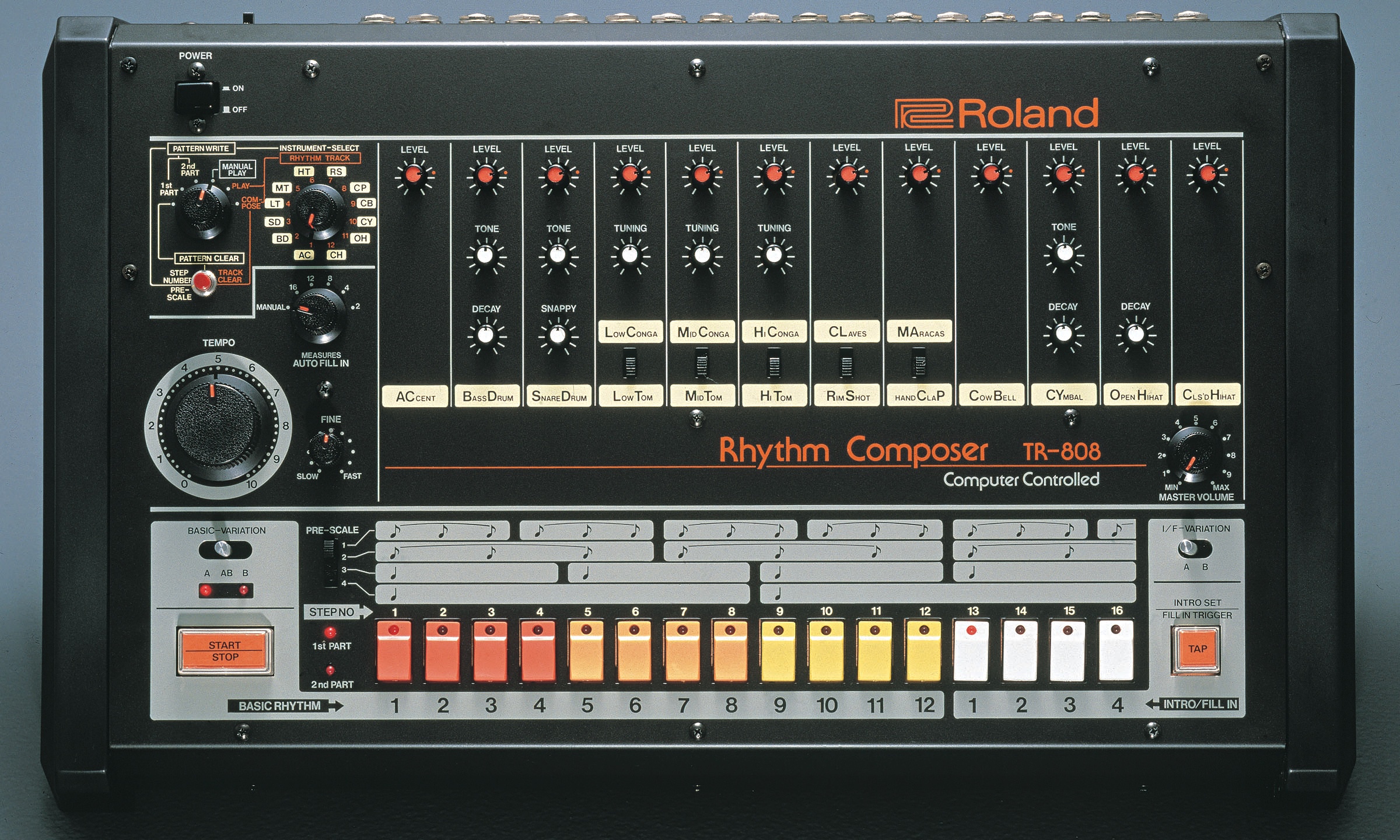 The-iconic-TR-808-Roland--014.jpg