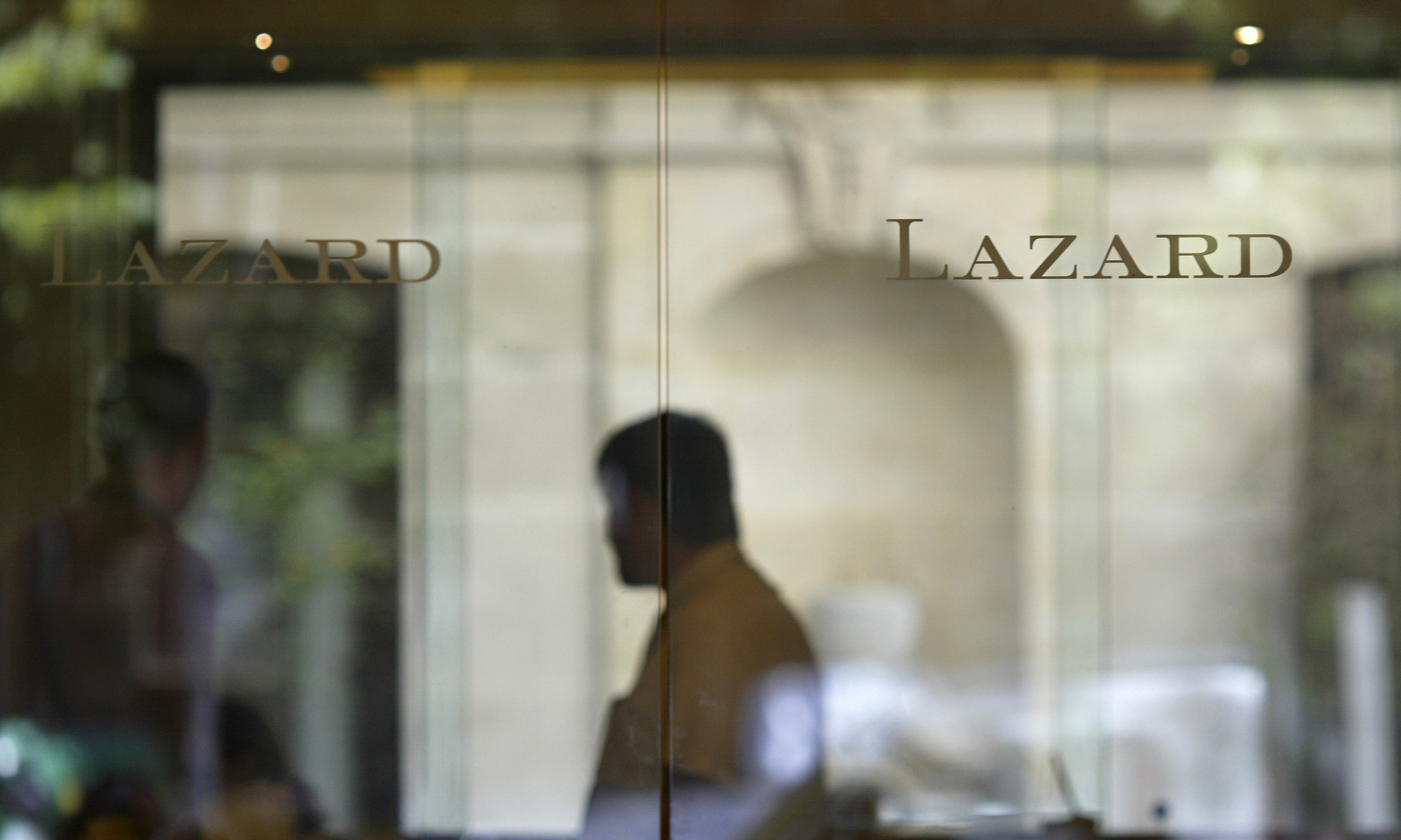 lazard-advised-on-royal-mail-shares-then-profited-by-8m-in-flotation