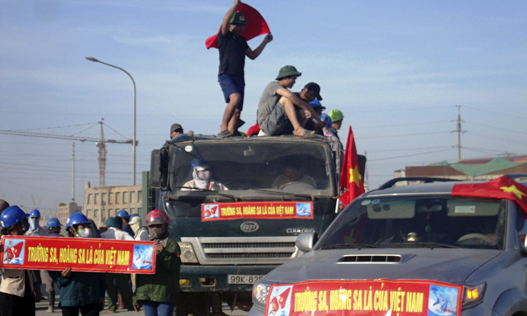 Chinese nationals in Vietnam flee to Cambodia as antiChina riots turn