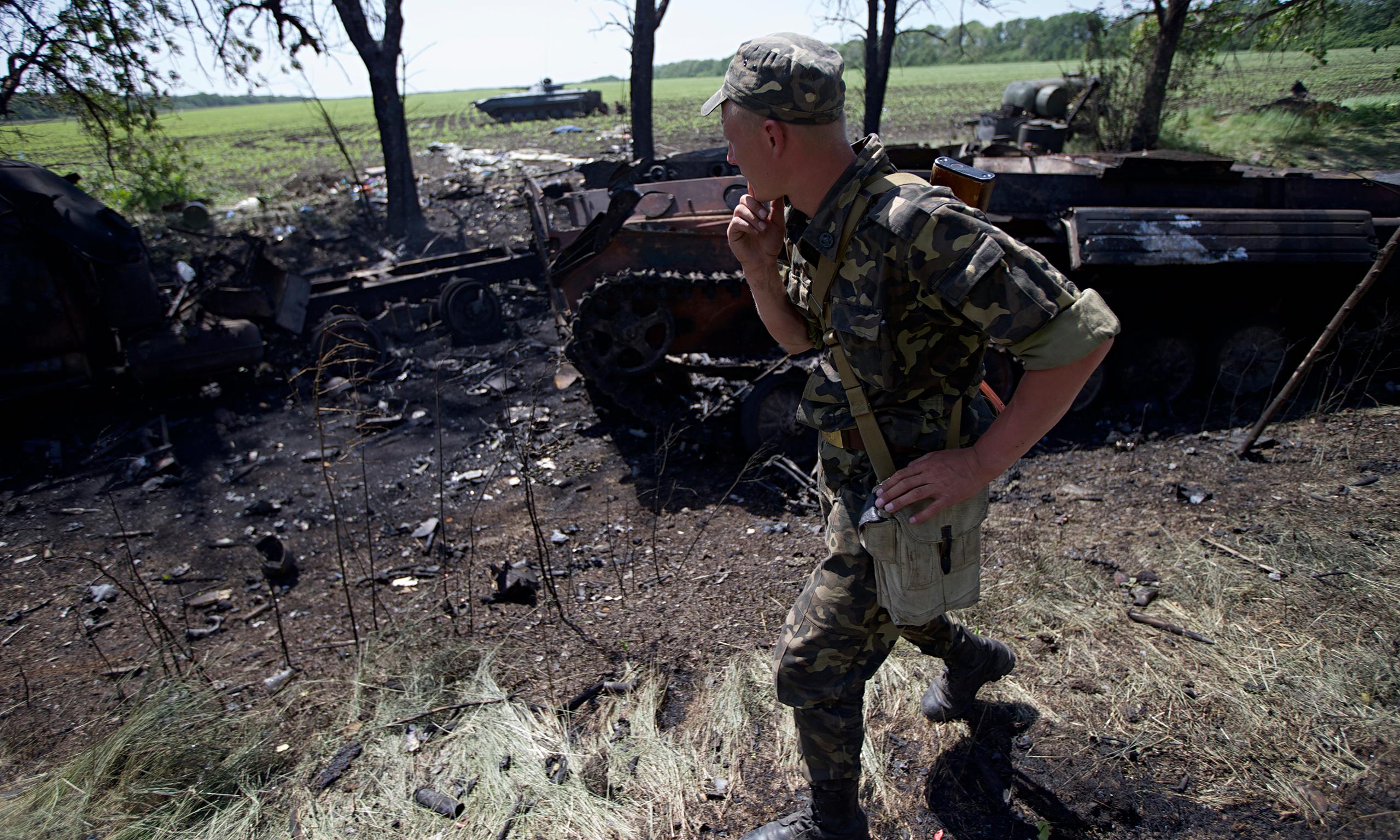 Ukrainian Troops Killed As Pro Russia Militants Attack Checkpoint World News The Guardian