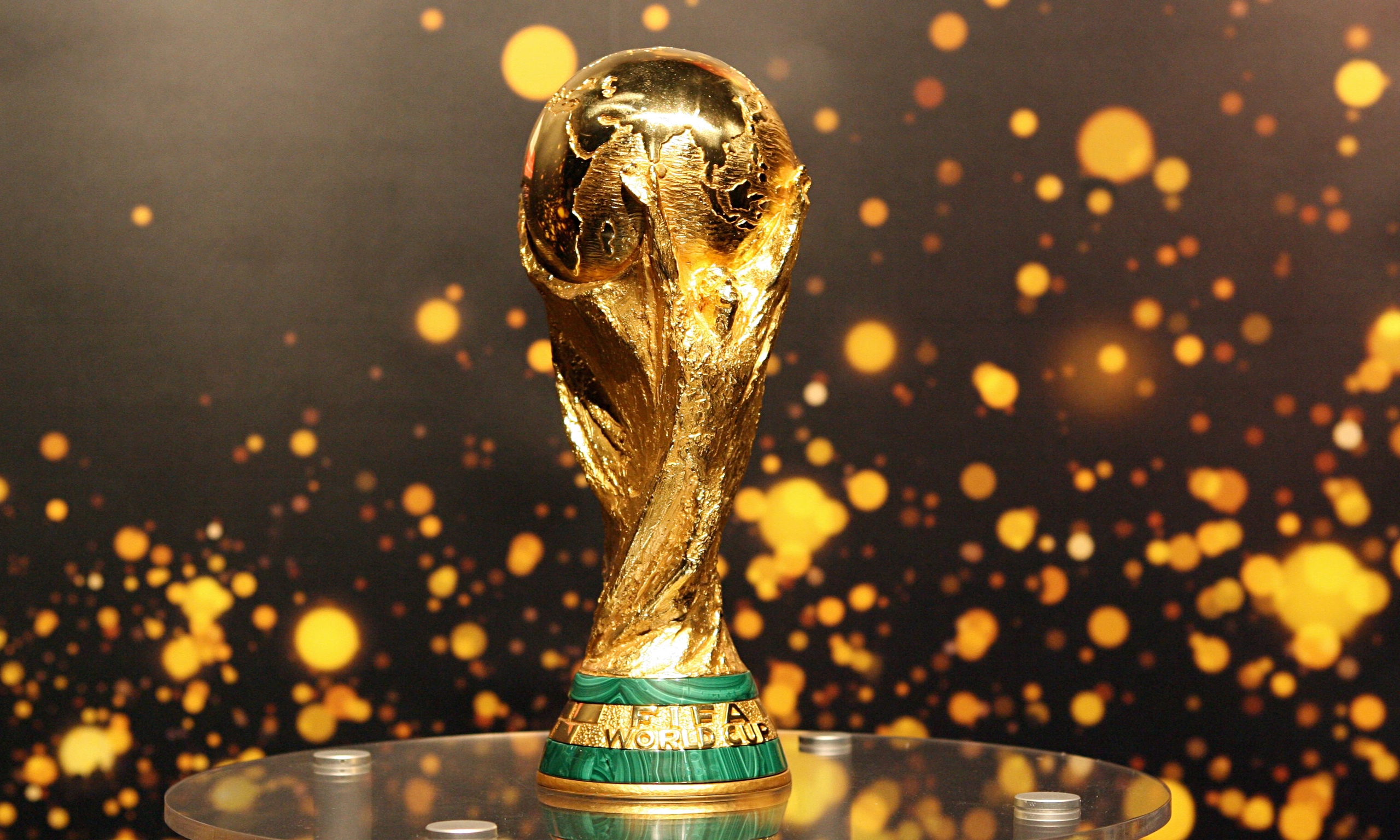 World Cup Brazil 2014. World-Cup-trophy--014