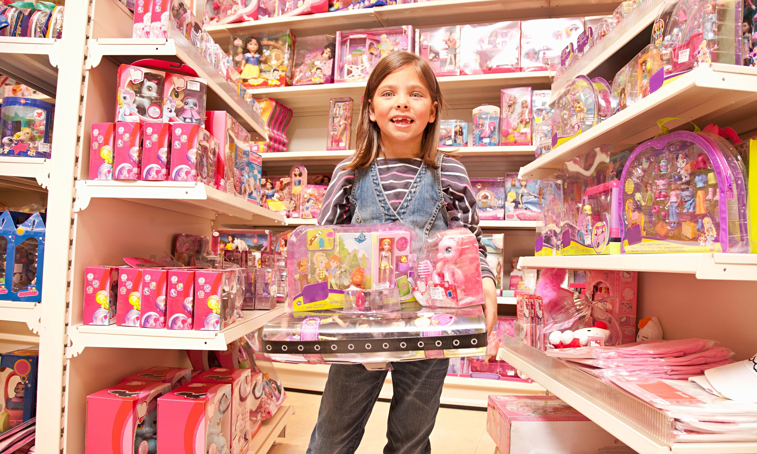 Сегодня 10 лет как мы купили. Игрушки для девочек. Крутые игрушки для девочек. Магазин игрушек для девочек. Магазин игрушек отдел для девочек.