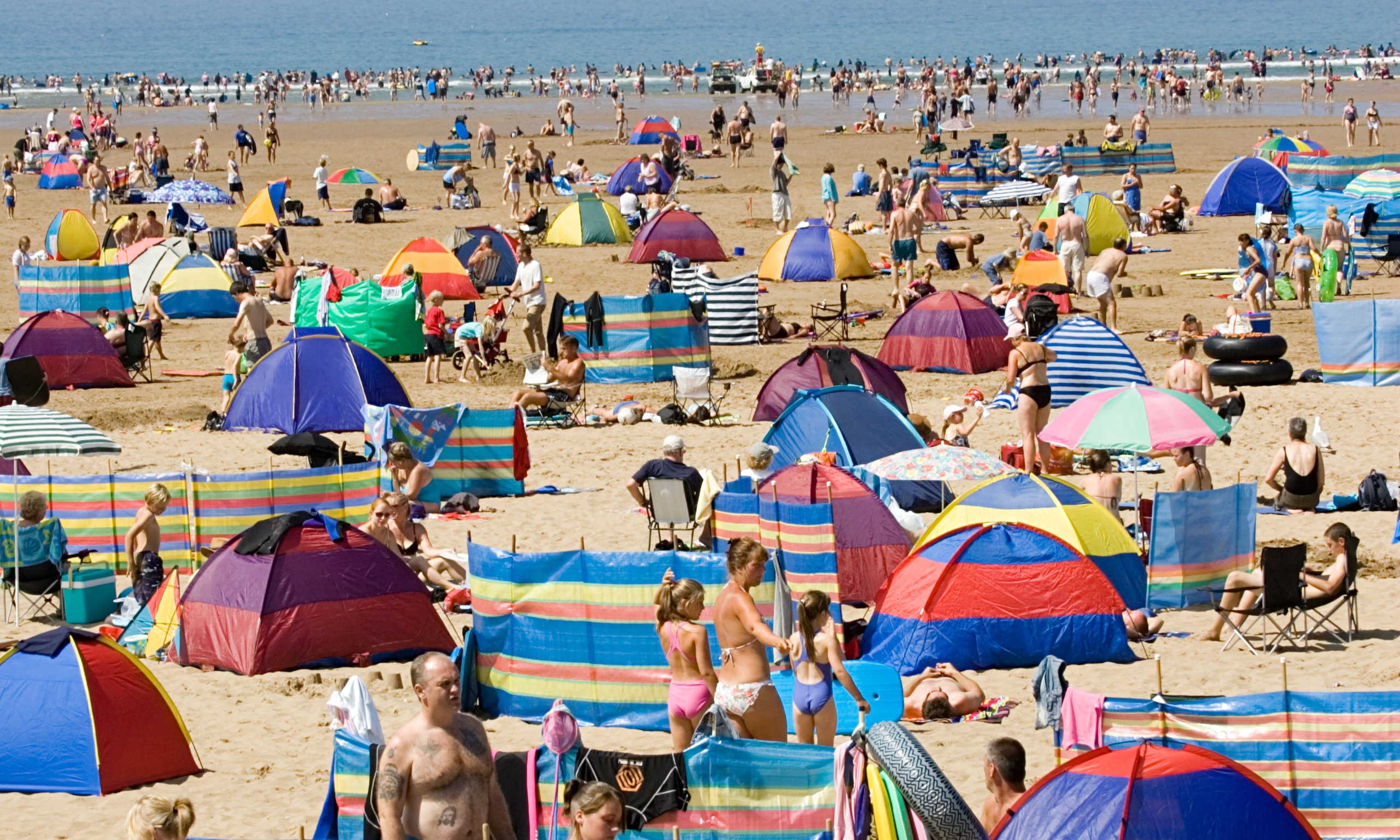 one-in-five-uk-families-can-t-afford-seaside-day-out-society-the