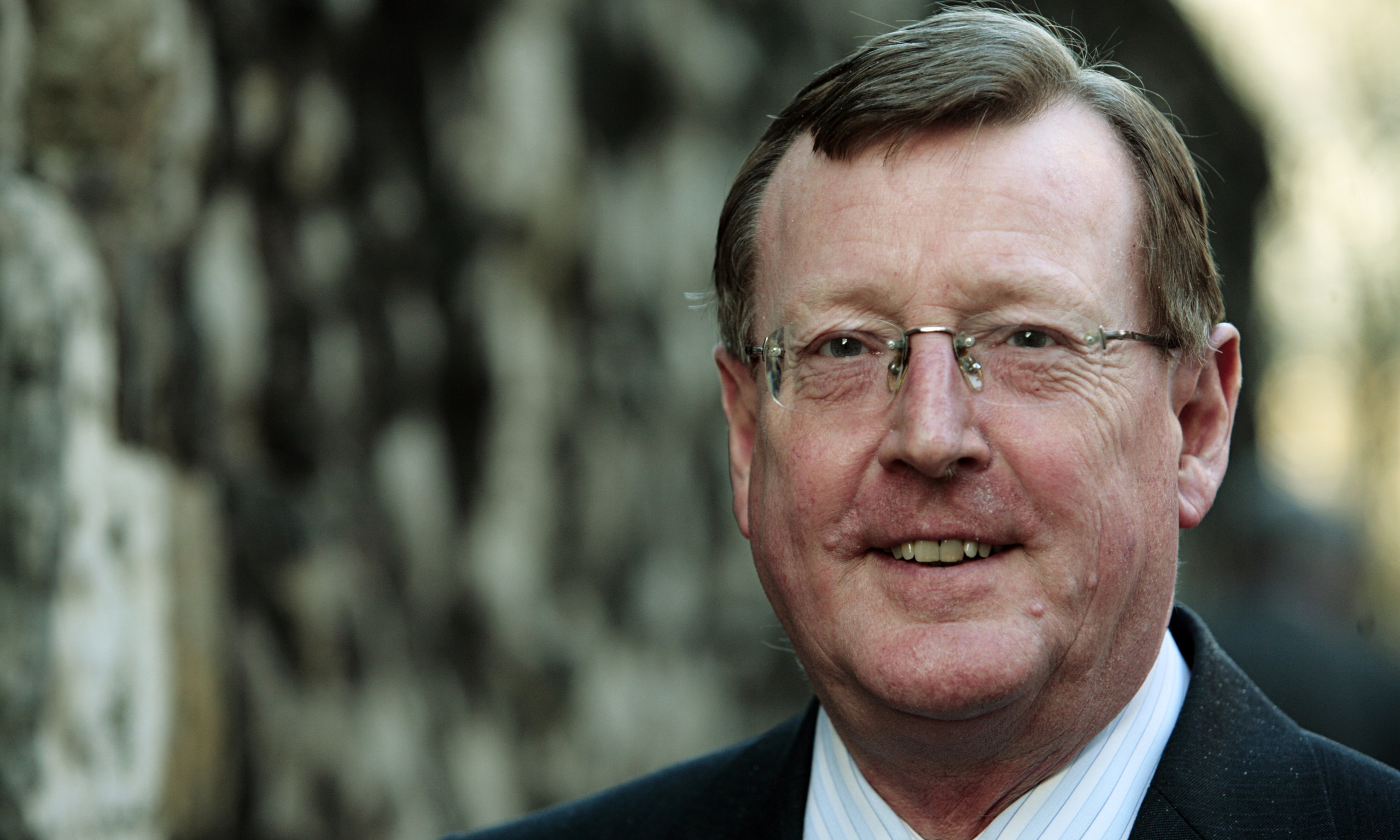 The former Northern Ireland first minister David Trimble says a yes vote in the Scottish referendum - The-former-Northern-Irela-014