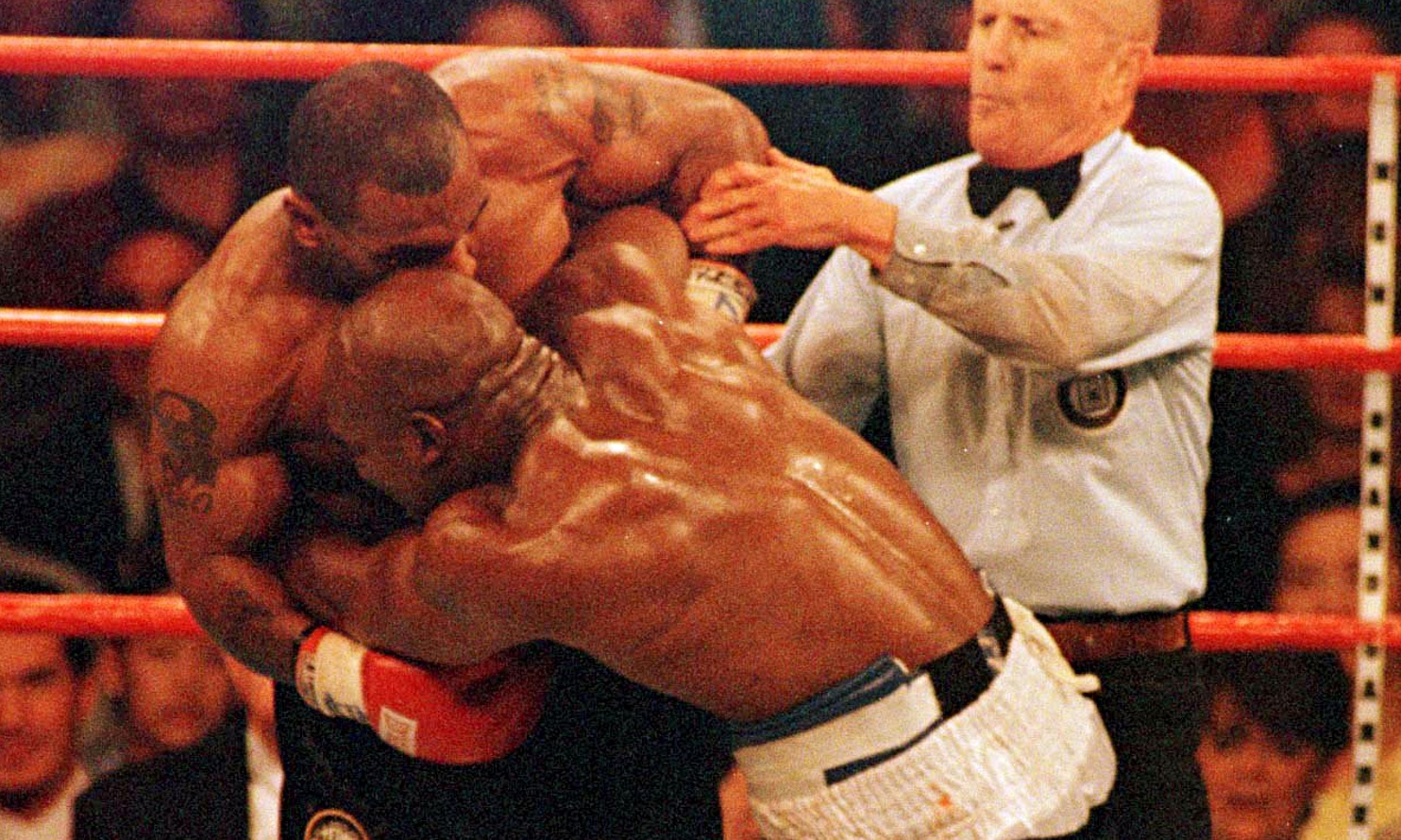 42+ Mike Tyson Ear Bite Holyfield Background