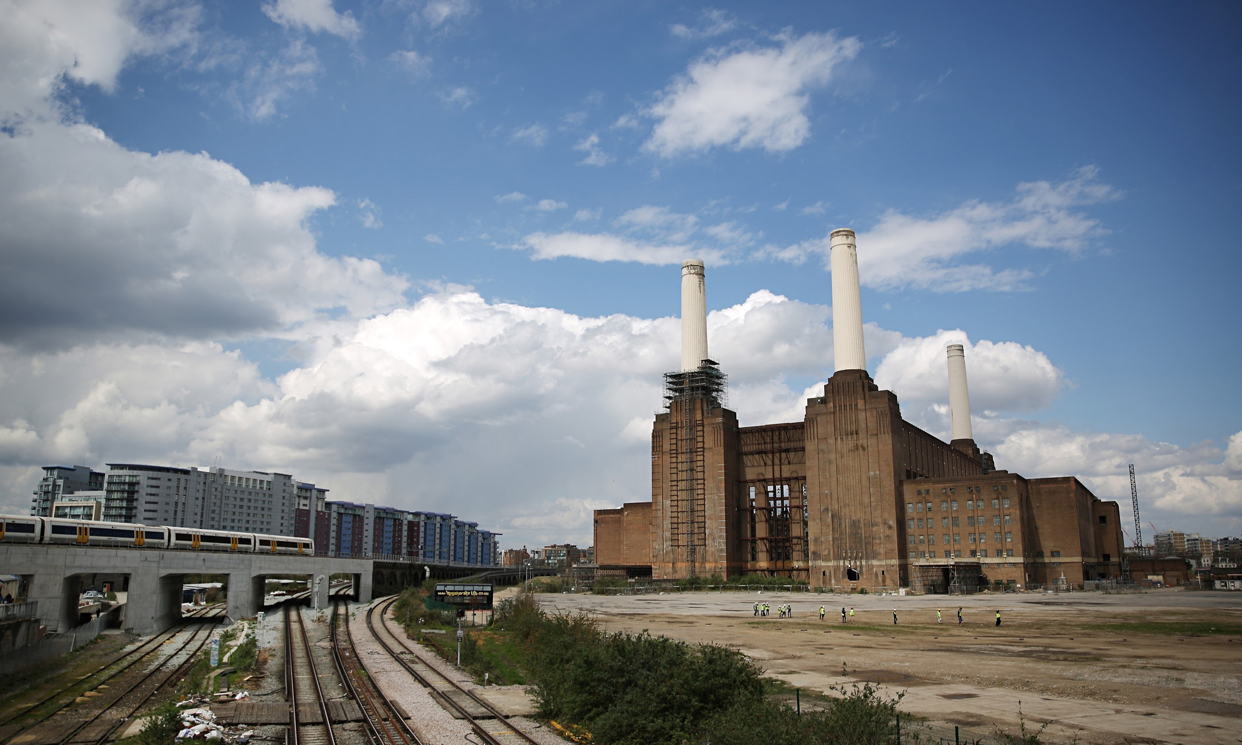 Battersea Power Station flat developers impose UK-only sales | Money
