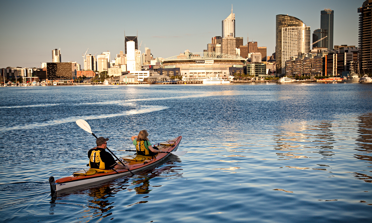 Melbourne in the moonlight: a nighttime kayak tour ...