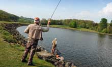 Men-fly-fishing-at-trimpl-004