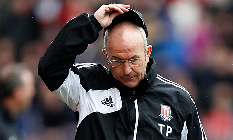Tony-pulis-stoke-city-v-m-008
