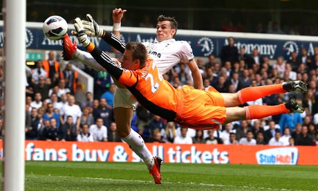 Simon-mignolet-saves-at-f-008