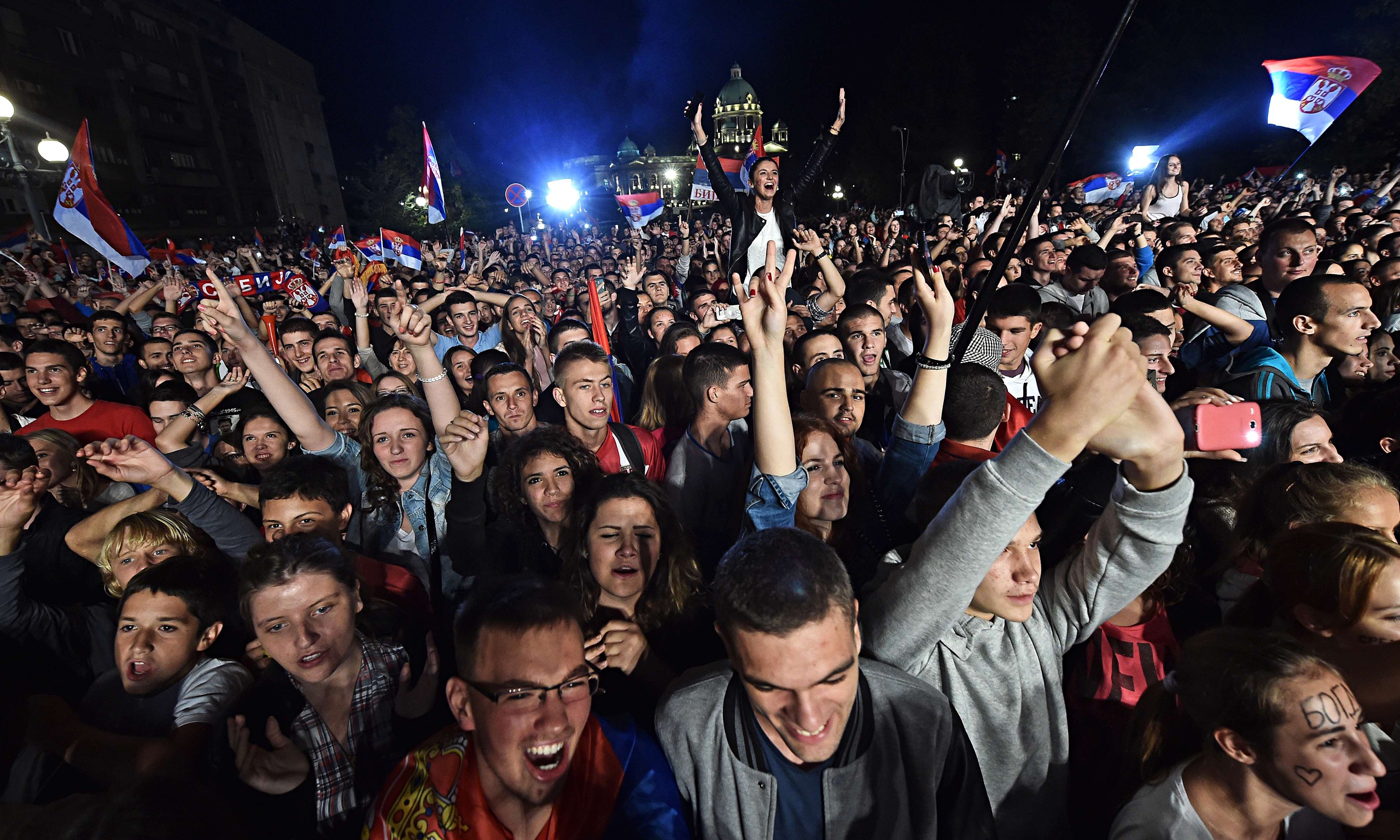 Can you consider Serbians as whitepeople? 90 of them have black hair