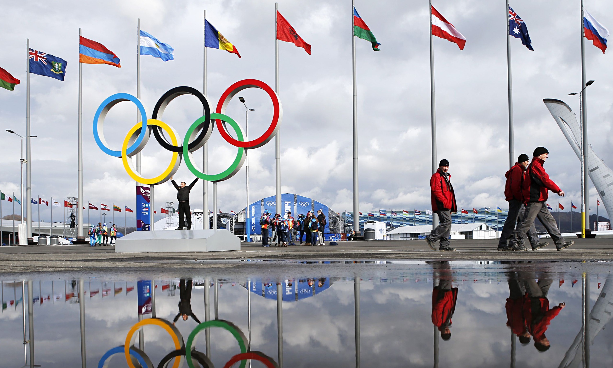Флаг международного олимпийского комитета фото