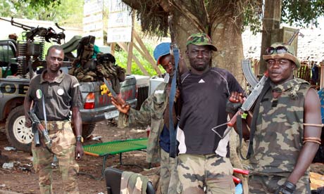 Opération Licorne et ONUCI (doc) Pro-Ouattara-forces-in-Bl-007
